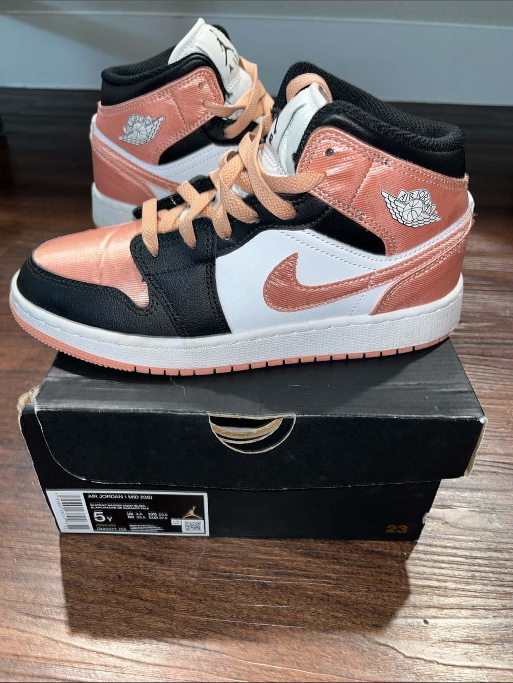 Air Jordan 1 Mid (GS)